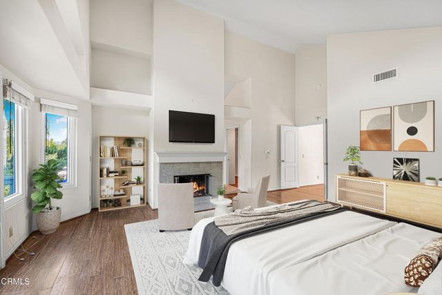 2211 Pebble Beach Trail, Oxnard, CA 93036