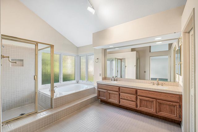 2211 Pebble Beach Trail, Oxnard, CA 93036