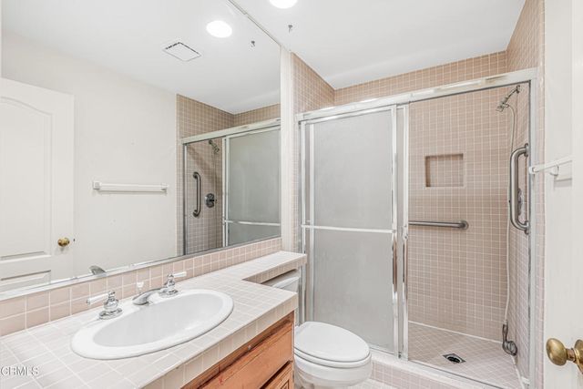 2211 Pebble Beach Trail, Oxnard, CA 93036