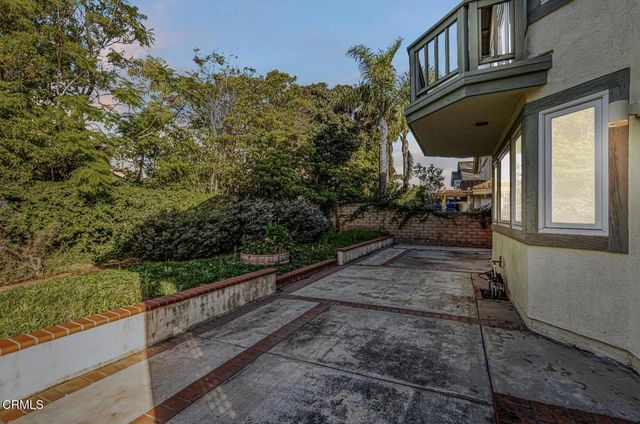 2211 Pebble Beach Trail, Oxnard, CA 93036