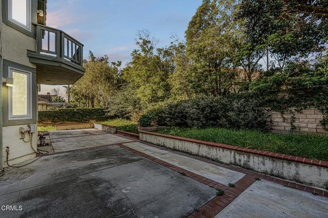 2211 Pebble Beach Trail, Oxnard, CA 93036