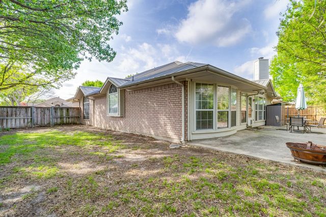 3821 Staghorn Circle N, Fort Worth, TX 76137