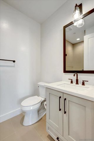 1602 San Remo Pl 104, Encinitas, CA 92024