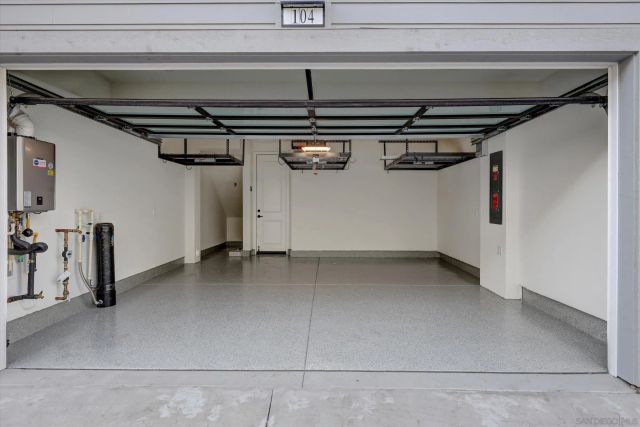 1602 San Remo Pl 104, Encinitas, CA 92024