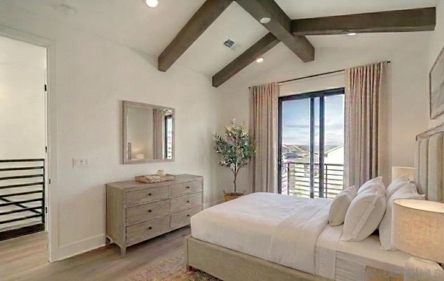 1602 San Remo Pl 104, Encinitas, CA 92024