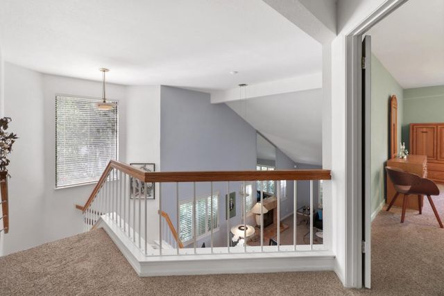 1932 University Park Dr, Sacramento, CA 95825