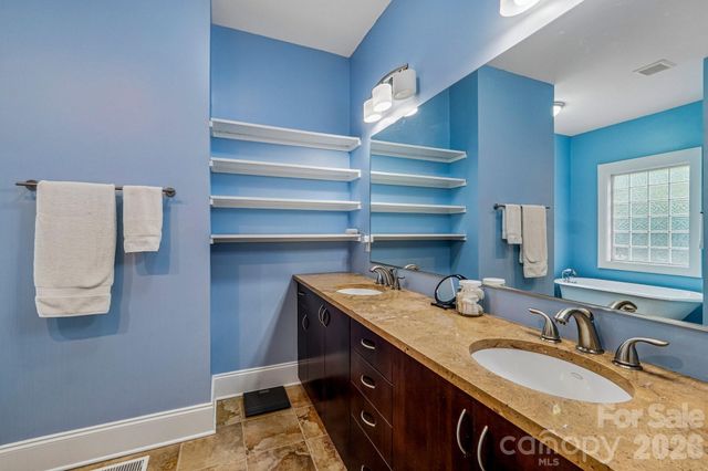 611 E 37th Street, Charlotte, NC 28205