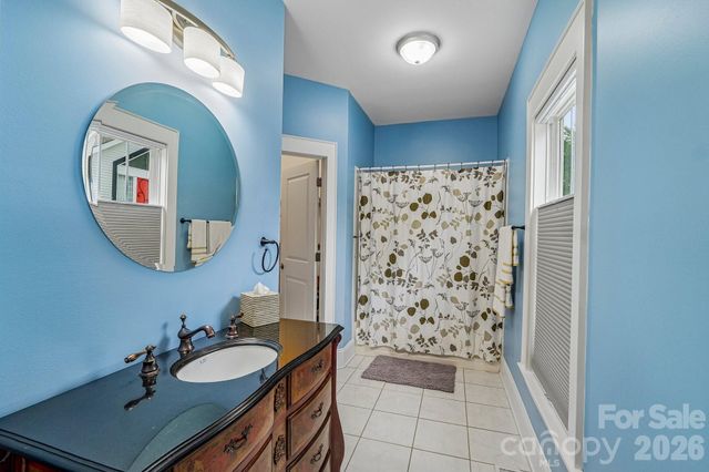 611 E 37th Street, Charlotte, NC 28205