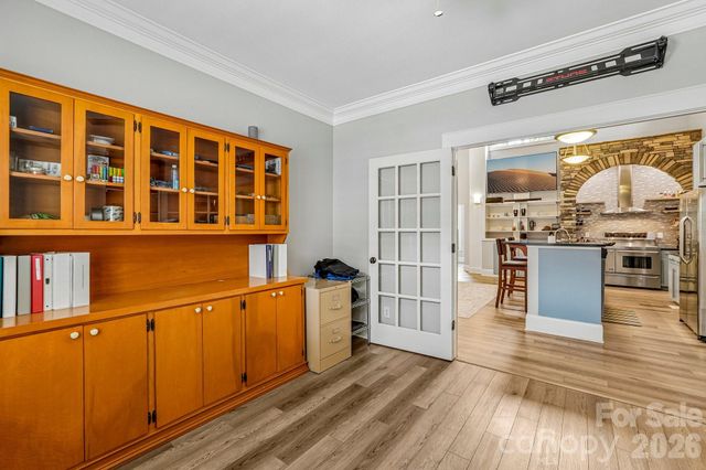 611 E 37th Street, Charlotte, NC 28205