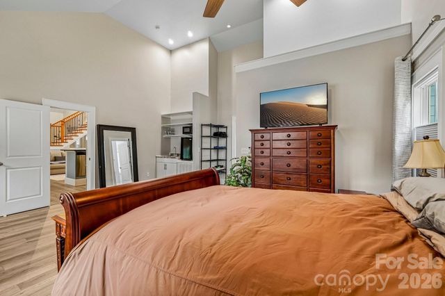 611 E 37th Street, Charlotte, NC 28205