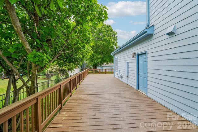 611 E 37th Street, Charlotte, NC 28205