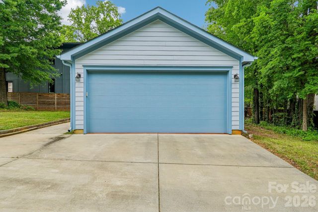611 E 37th Street, Charlotte, NC 28205