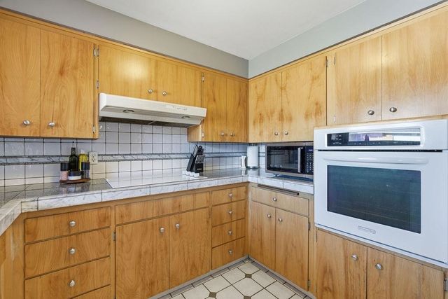 5827 N Fleming St, Spokane, WA 99205