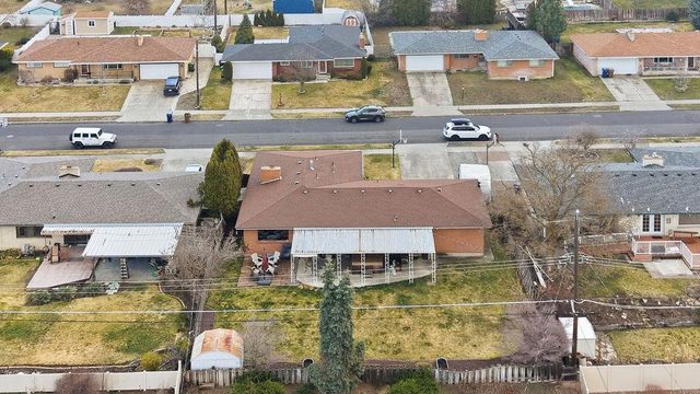 5827 N Fleming St, Spokane, WA 99205