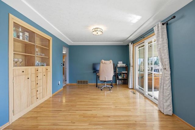 5827 N Fleming St, Spokane, WA 99205