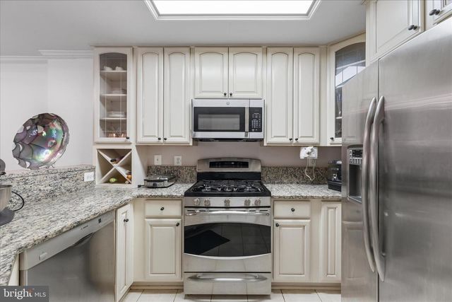 18809 SPARKLING WATER DR, Germantown, MD 20874