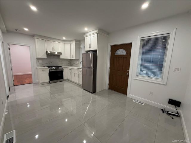 4335 189th Street 1R, Flushing, NY 11358