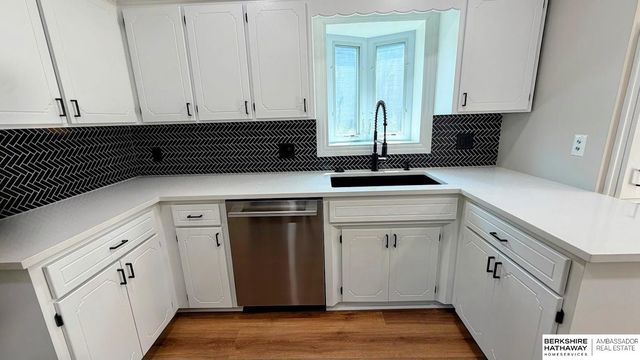 15257 Bemis Street, Omaha, NE 68154
