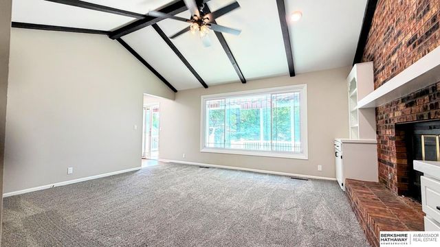 15257 Bemis Street, Omaha, NE 68154