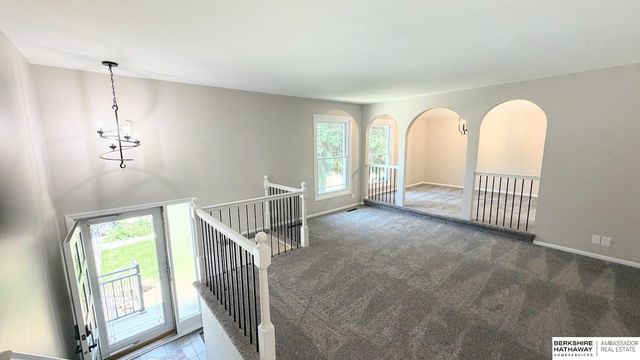 15257 Bemis Street, Omaha, NE 68154