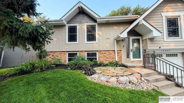 15257 Bemis Street, Omaha, NE 68154