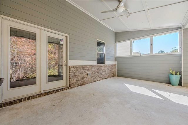 534 Paden Bluff Trail, Lawrenceville, GA 30044