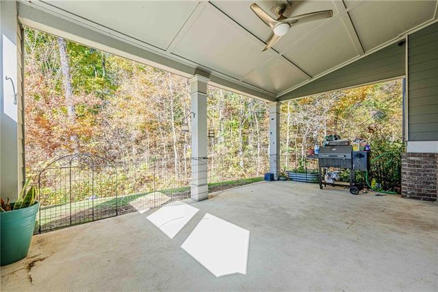 534 Paden Bluff Trail, Lawrenceville, GA 30044