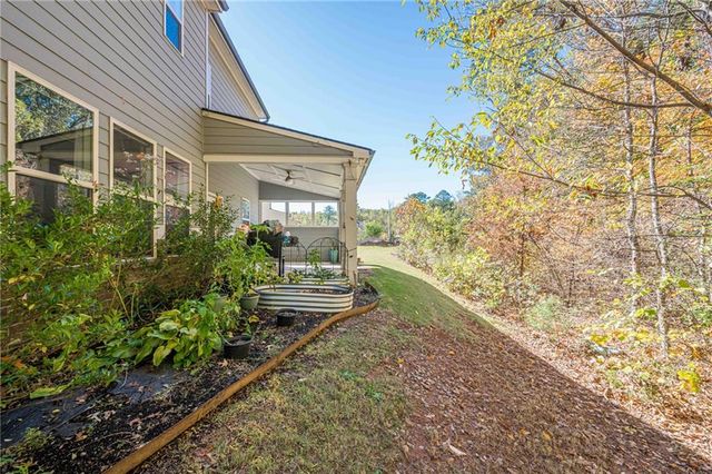 534 Paden Bluff Trail, Lawrenceville, GA 30044