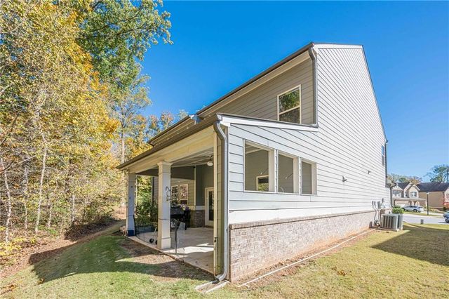 534 Paden Bluff Trail, Lawrenceville, GA 30044