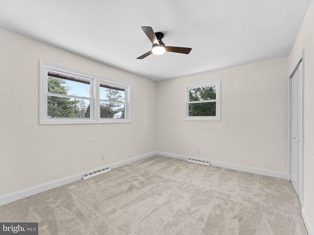 37 S READ AVE, Runnemede, NJ 08078