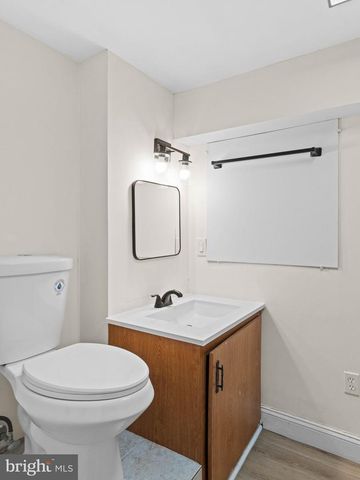 37 S READ AVE, Runnemede, NJ 08078