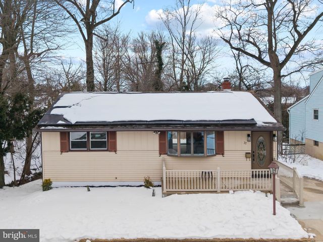 37 S READ AVE, Runnemede, NJ 08078