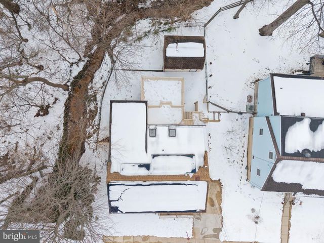 37 S READ AVE, Runnemede, NJ 08078