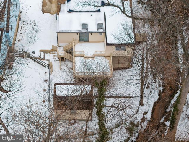 37 S READ AVE, Runnemede, NJ 08078