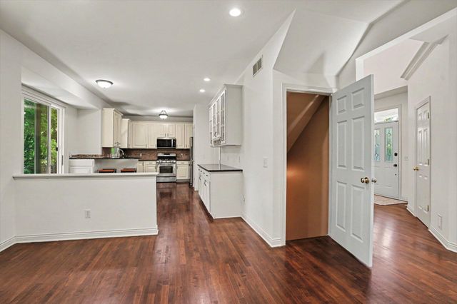 3382 Hampstead Court, Portage, MI 49024