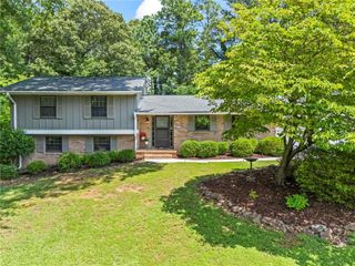 579 Chapman Drive, Marietta, GA 30066
