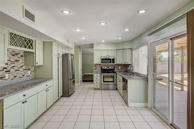 899 Monika Way, Las Vegas, NV 89119