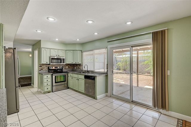 899 Monika Way, Las Vegas, NV 89119