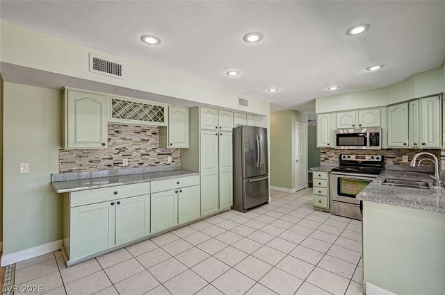 899 Monika Way, Las Vegas, NV 89119