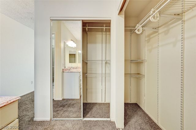 899 Monika Way, Las Vegas, NV 89119