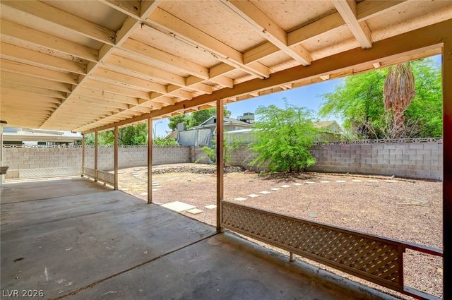 899 Monika Way, Las Vegas, NV 89119