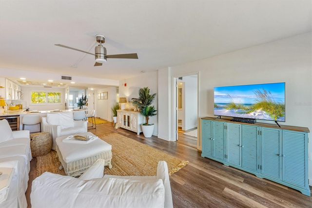 1510 1ST AVENUE W 302, Bradenton, FL 34205