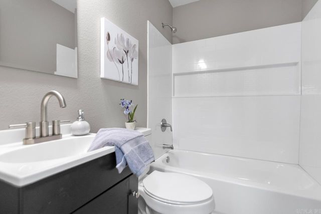 1201 W 49Th St, North Little Rock, AR 72118