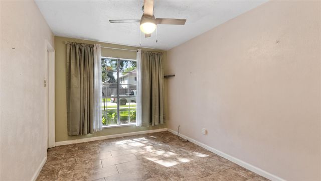 3707 Somerton Drive, La Porte, TX 77571