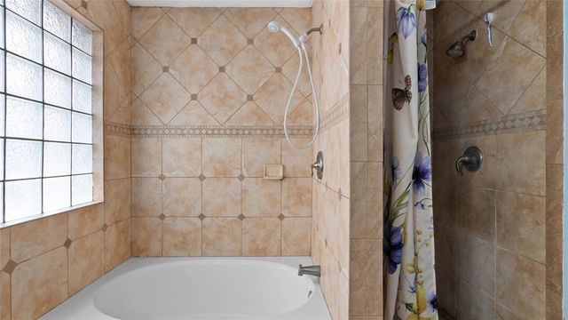 3707 Somerton Drive, La Porte, TX 77571