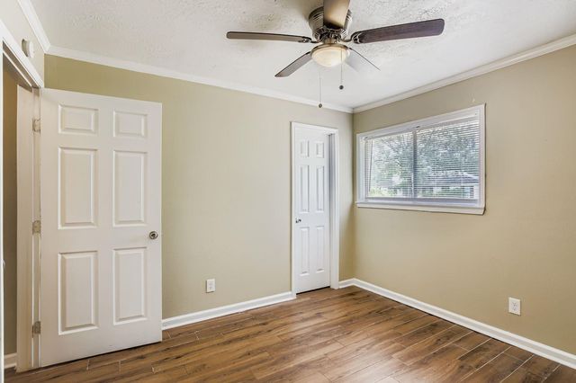 15710 Sandy Hill Drive, Houston, TX 77084