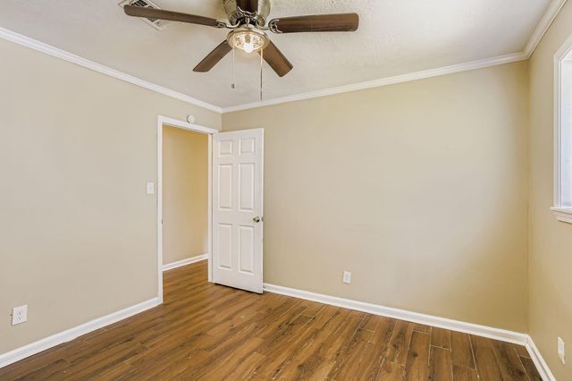 15710 Sandy Hill Drive, Houston, TX 77084