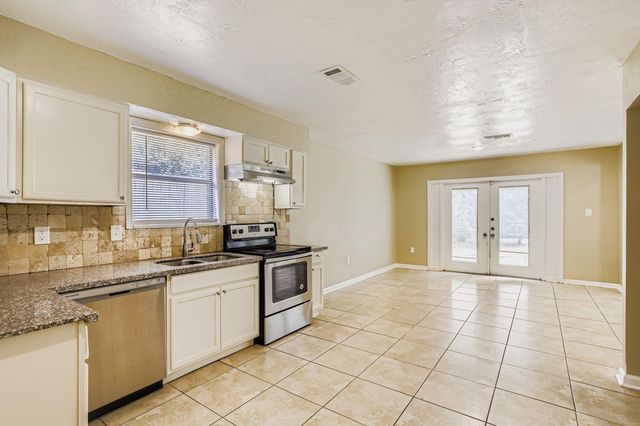 15710 Sandy Hill Drive, Houston, TX 77084