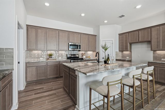 9428 Hidden Stone, Schertz, TX 78154