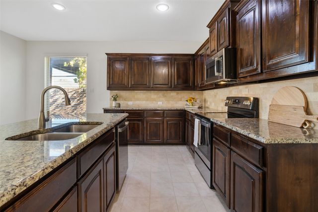 3929 Kennedy Ranch Road, Fort Worth, TX 76262